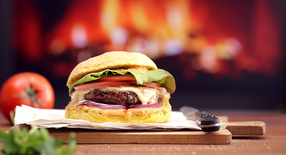 Hamburguesas Angus con Salsa Romesco