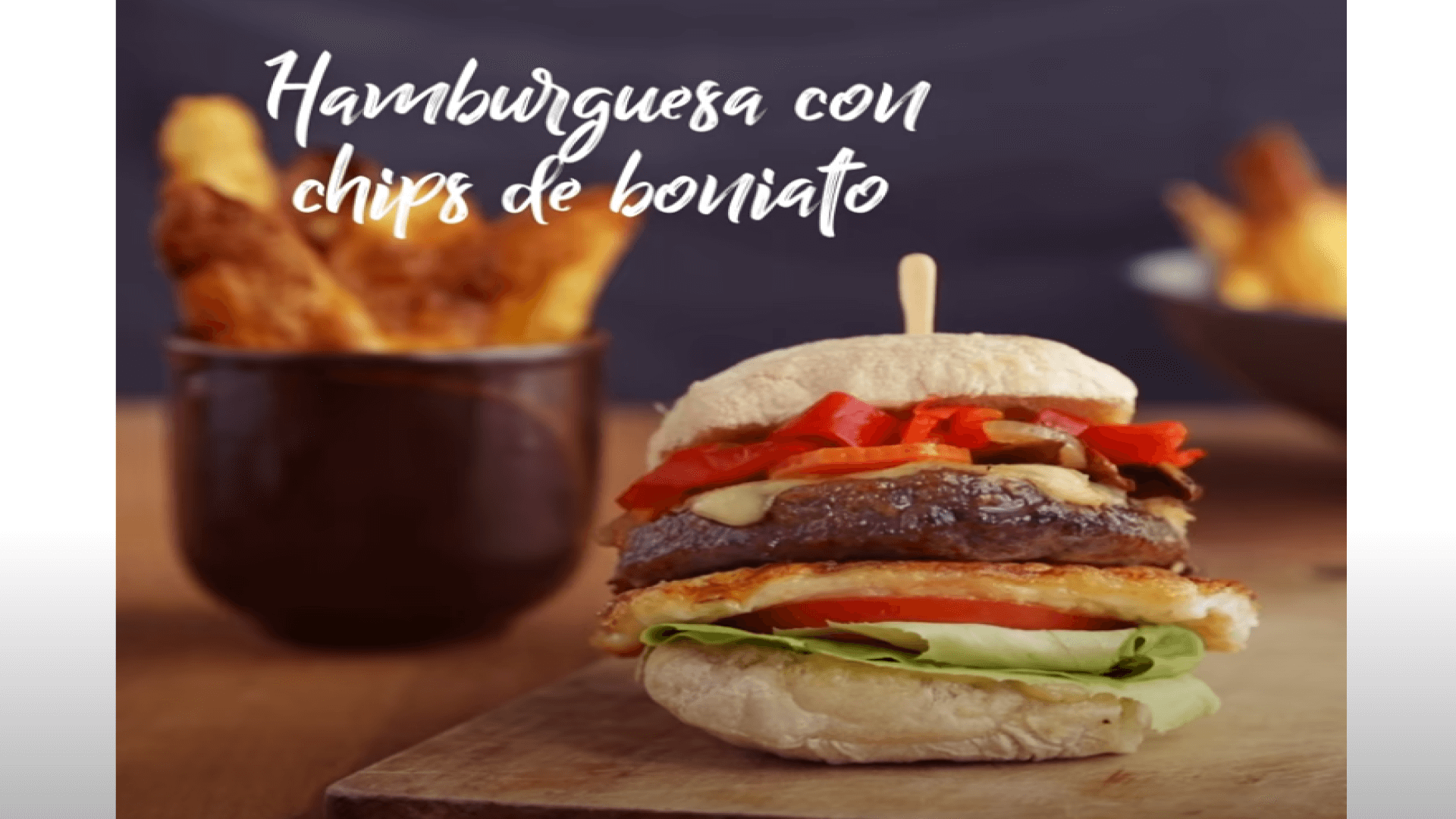 Hamburguesa con chips de boniato