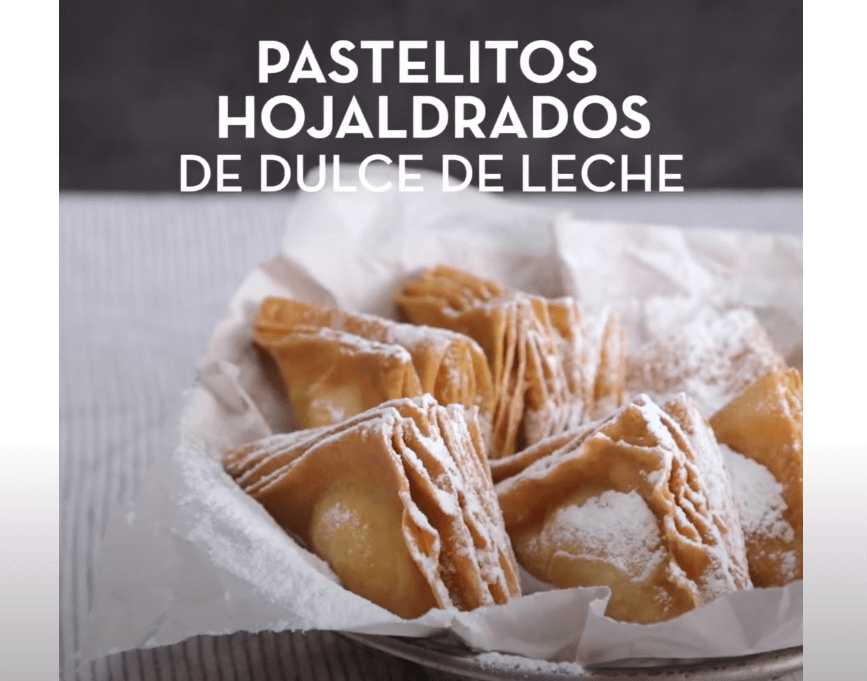 Pastelitos hojaldrados de dulce de leche